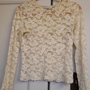 Express pretty off-white top